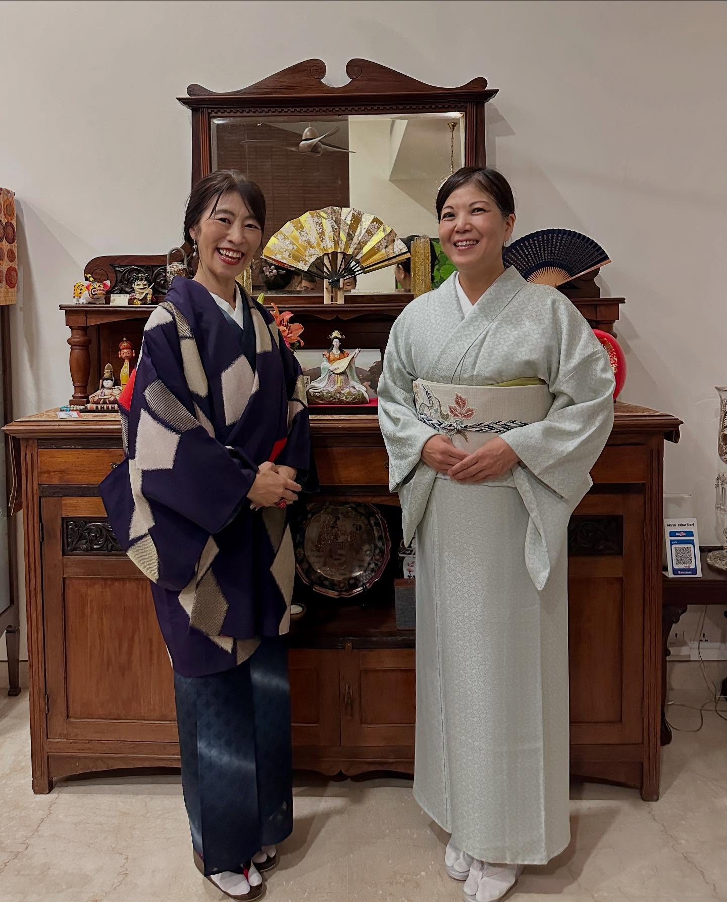 2人、テキストの画像のようです