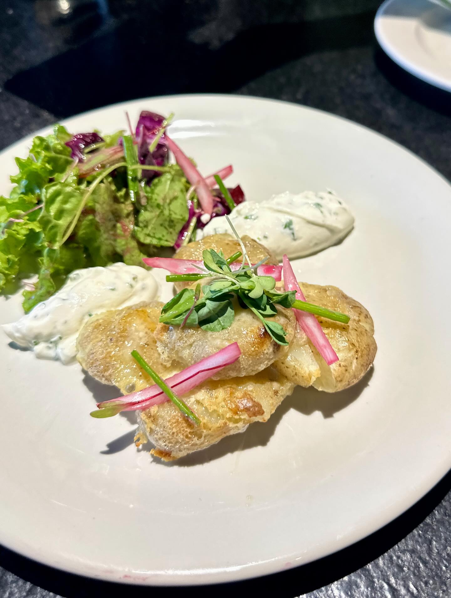 写真の説明はありません。