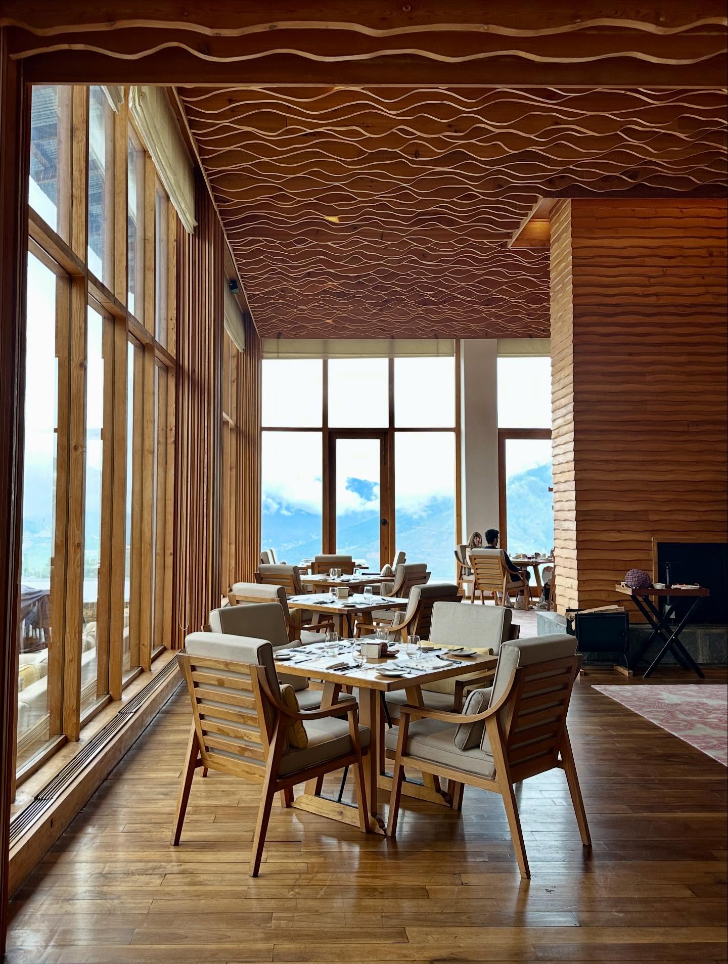 屋内の画像のようです