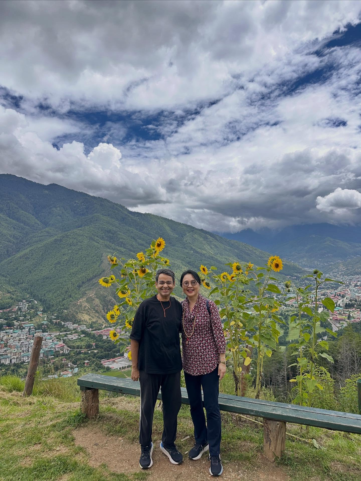 2人の画像のようです