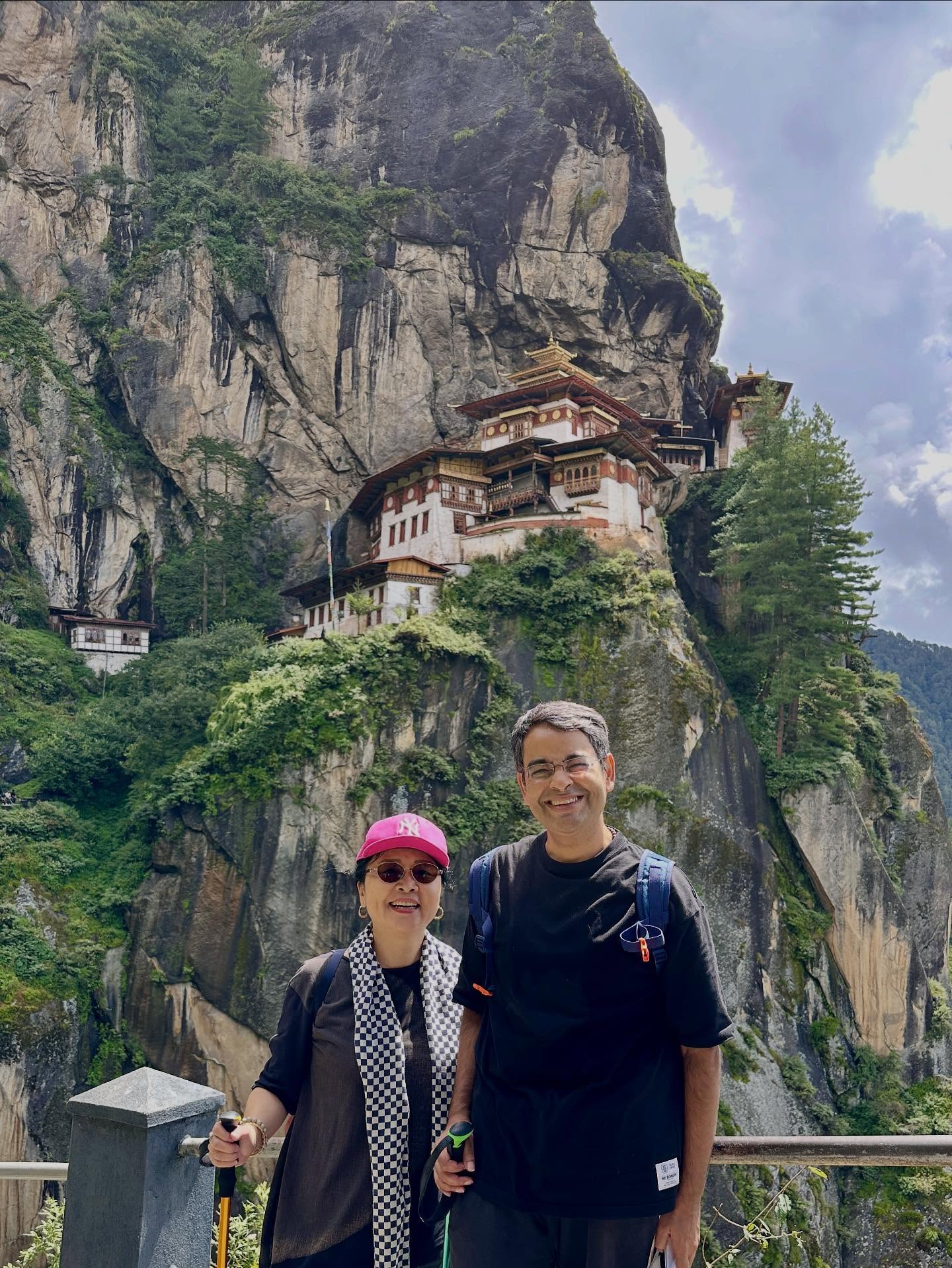 2人の画像のようです