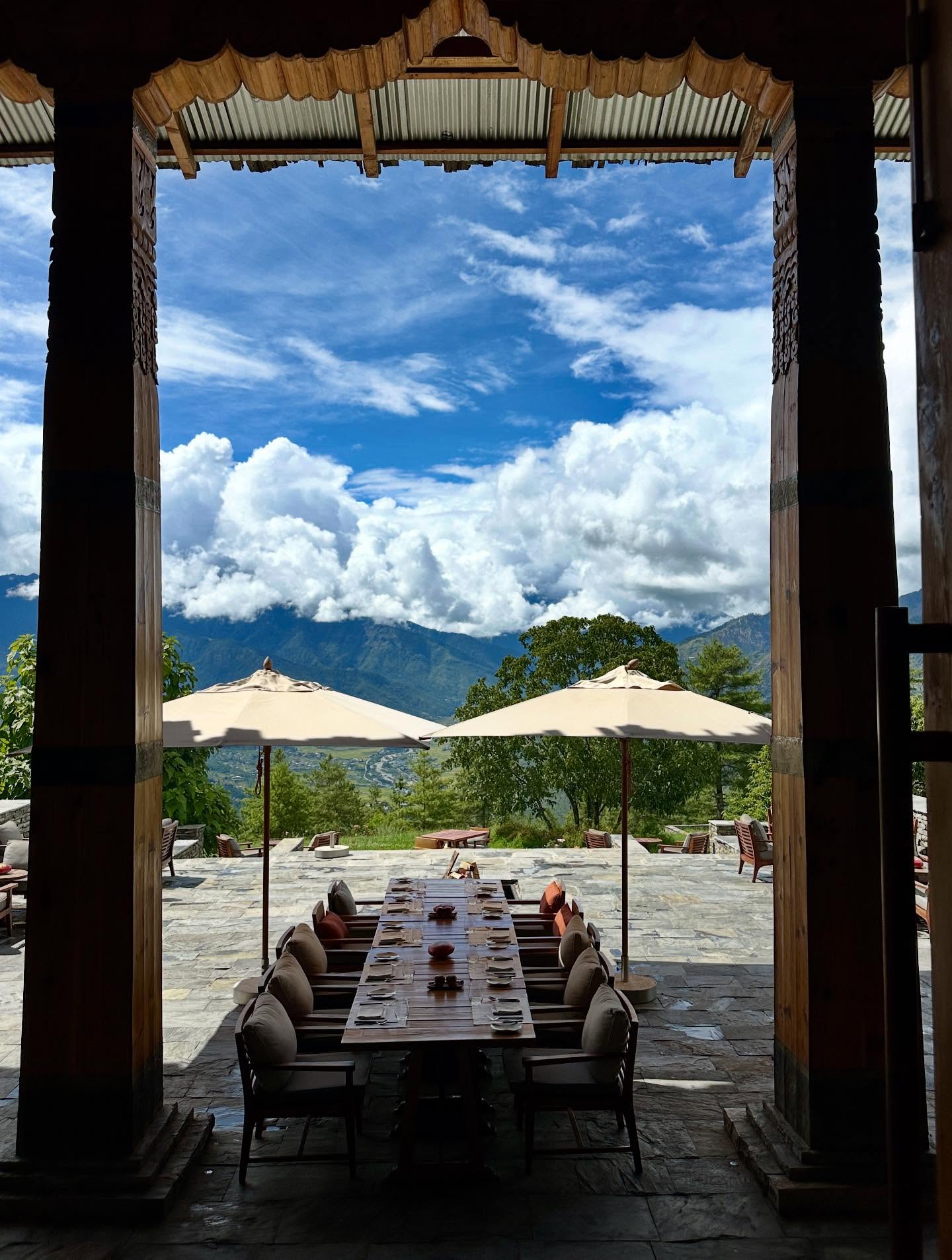 2人の画像のようです