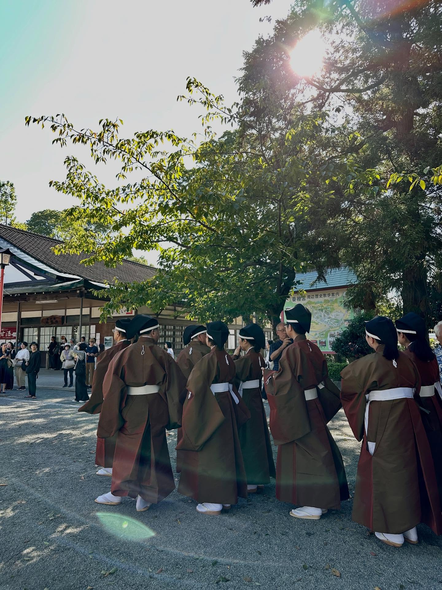 1人以上、テキストの画像のようです