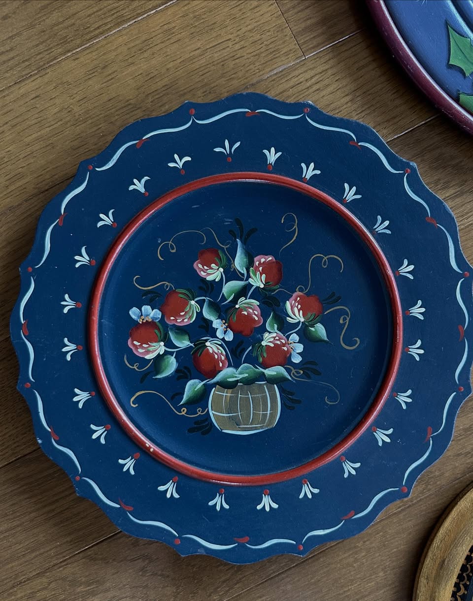 ‎ディッシュラック、‎、「‎۱۱ W I V (ب‎」というテキスト‎‎の画像のようです