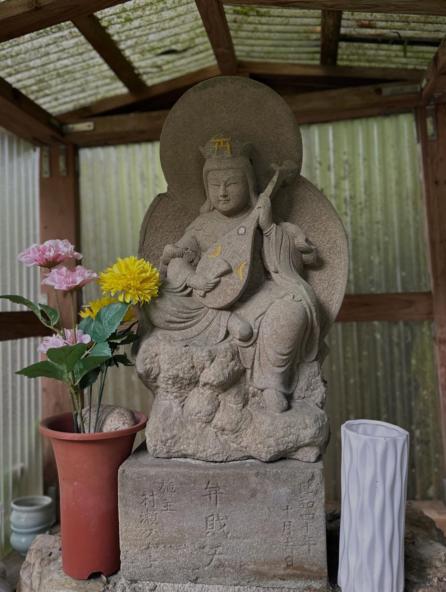 寺院の画像のようです