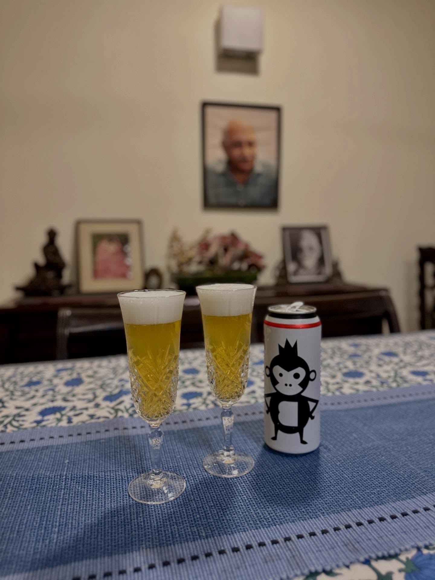 ビールの画像のようです