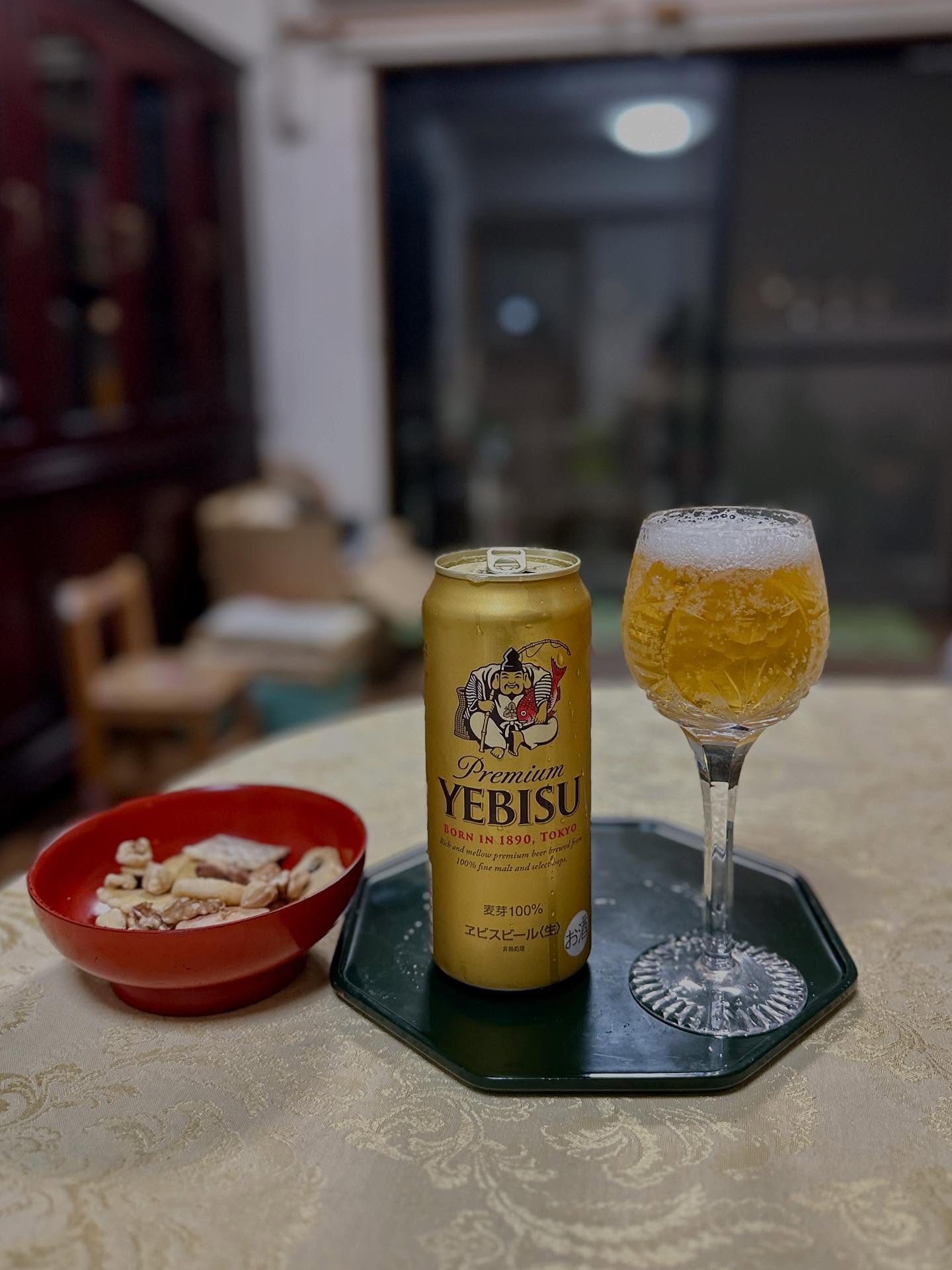 ビール、エール、ビール、テキストの画像のようです