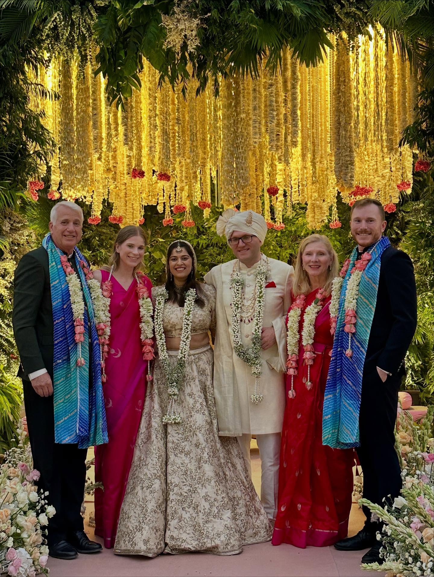 花、結婚式の画像のようです