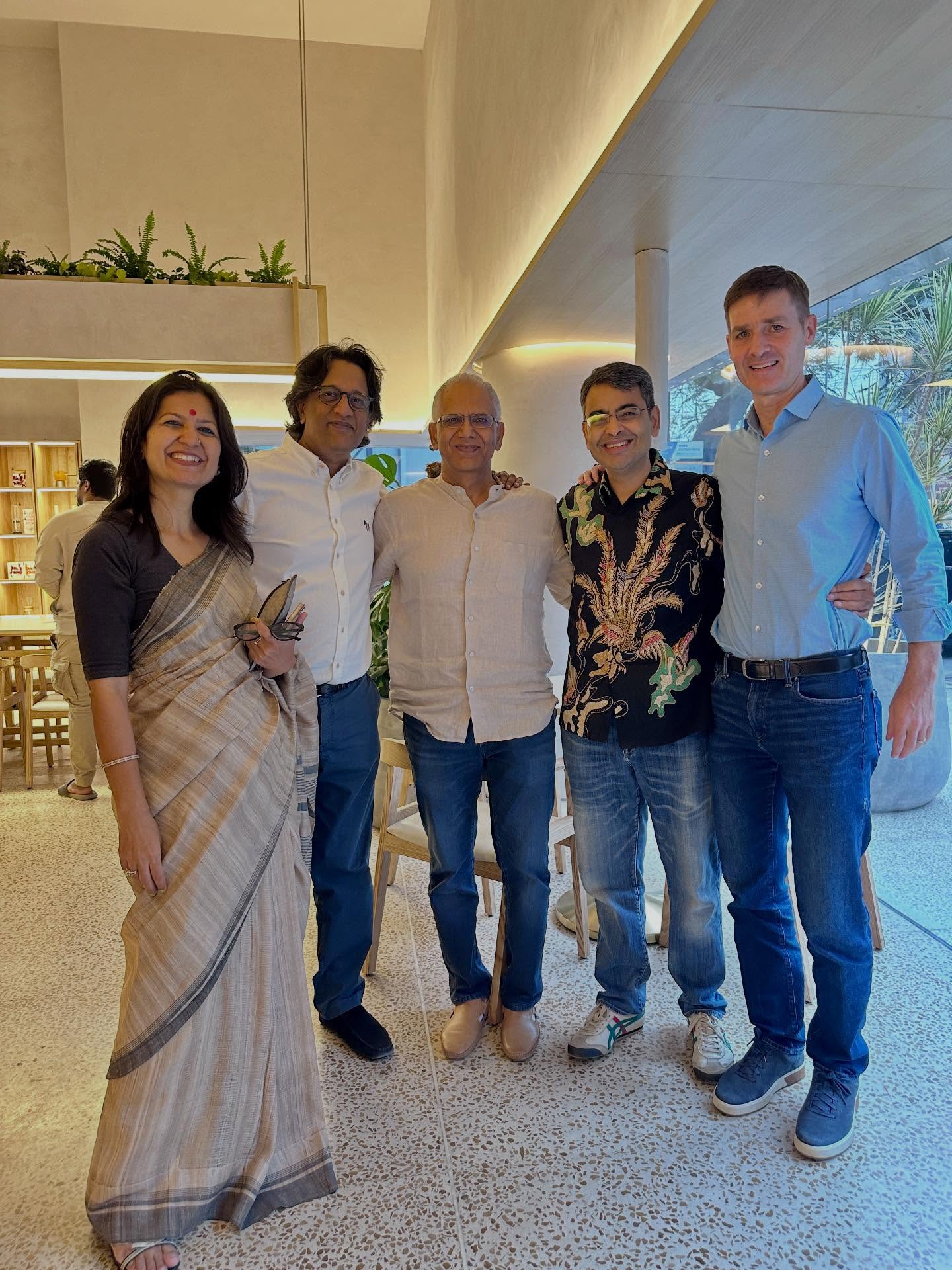 1人以上、笑っている人の画像のようです