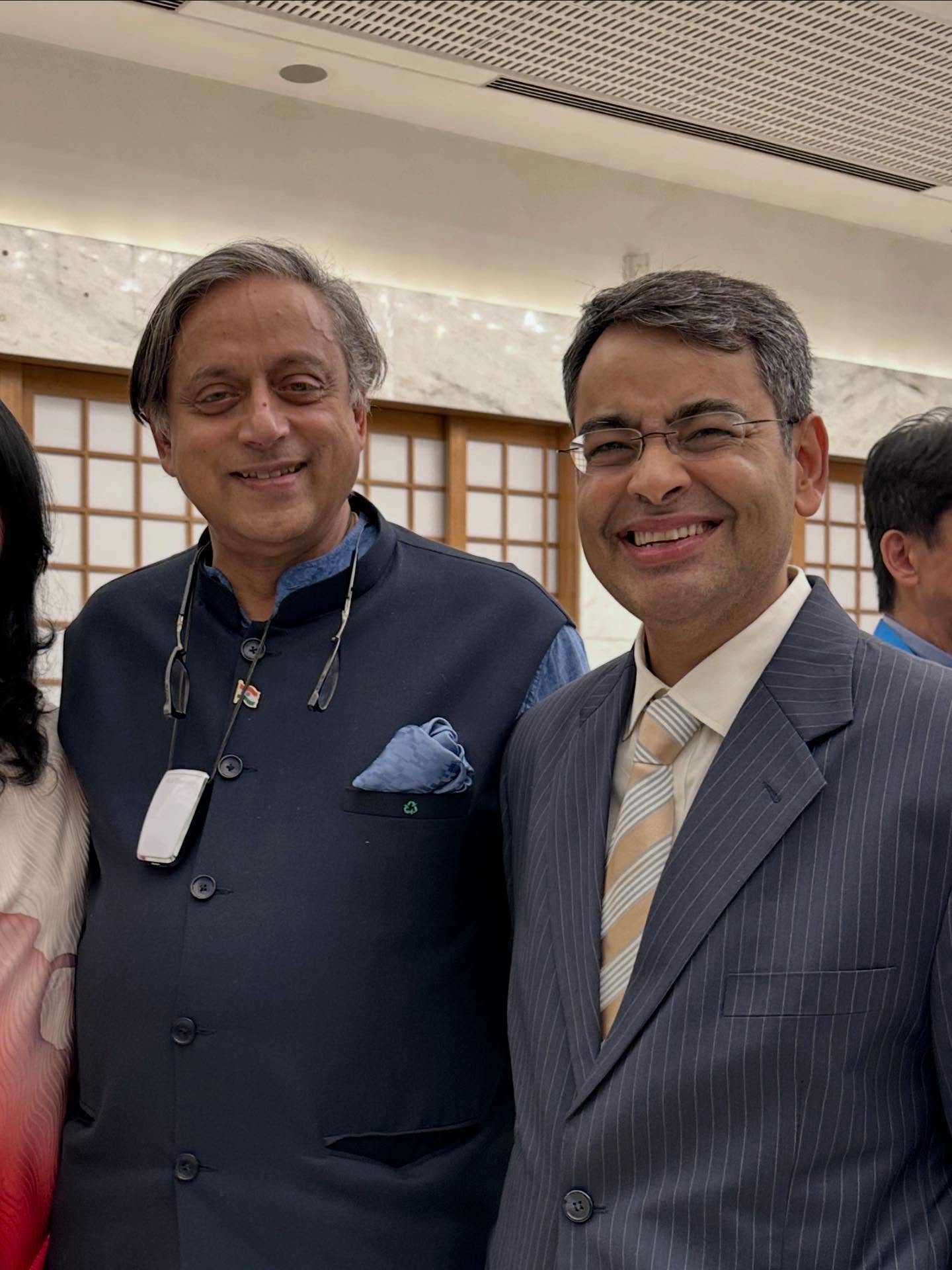 1人以上の画像のようです