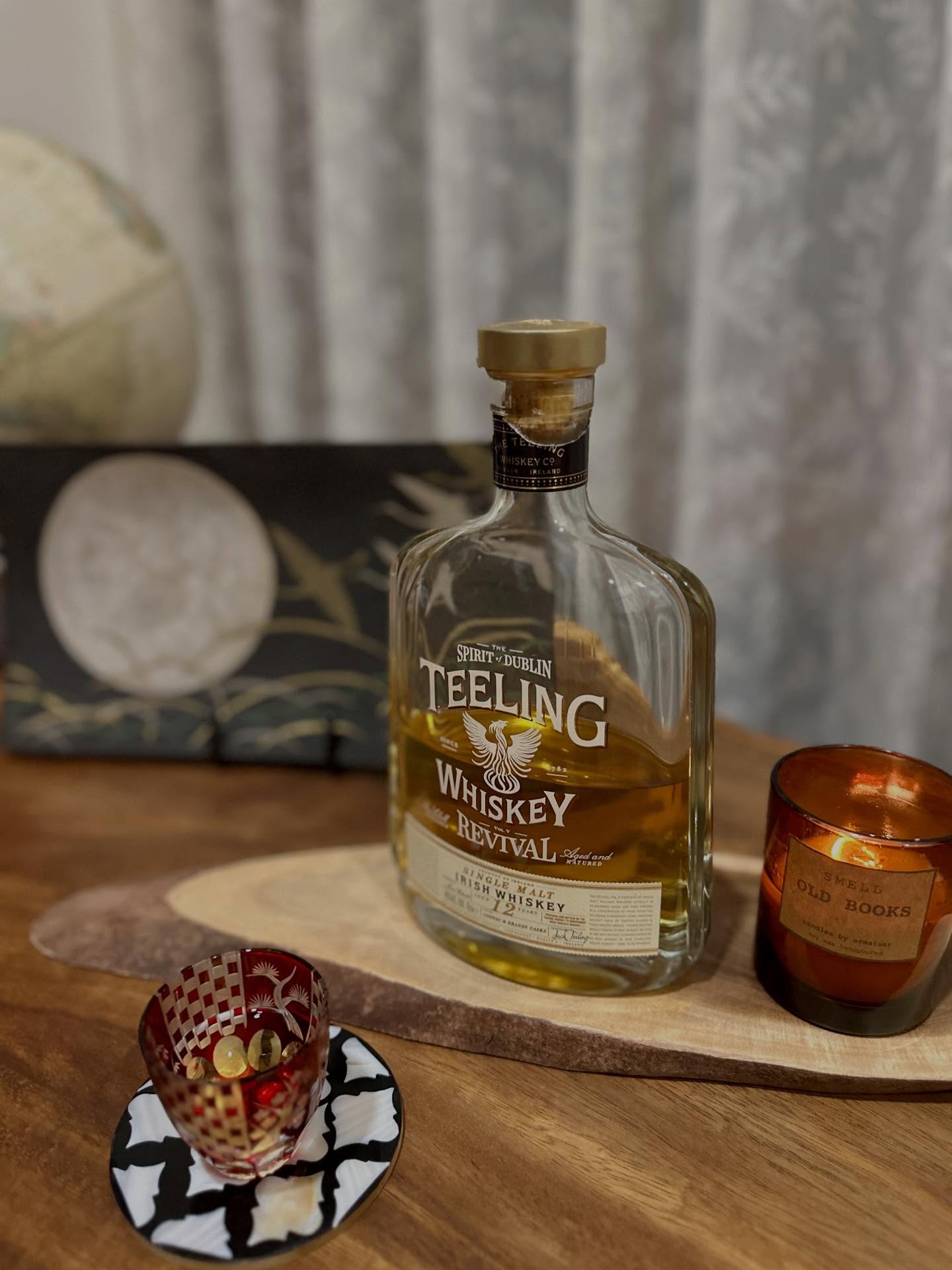 飲み物、テキストの画像のようです